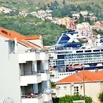 Ban Apartment